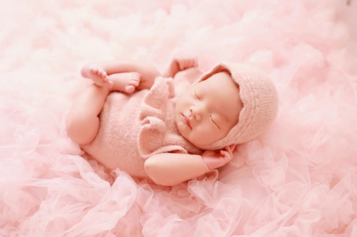 广州宝宝几个月可以抬头 广州宝宝几个月可以抬头